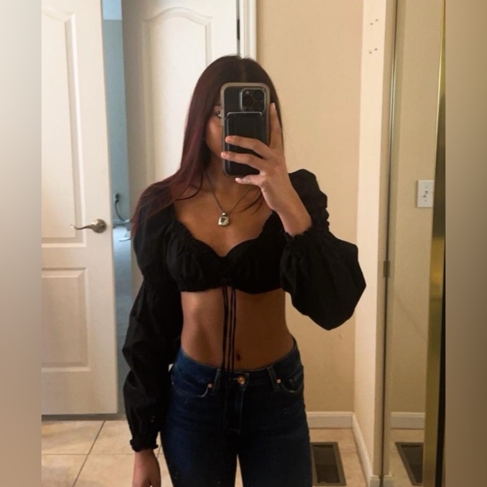 H&M Longsleeve Crop Top